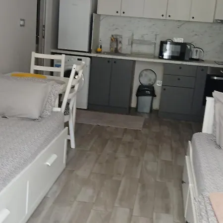 студио за двама в центъра на град Burgas City